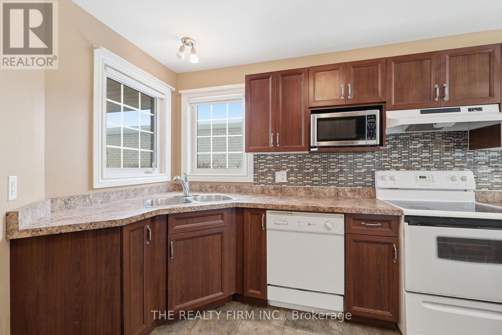 21 Kantor Court, St. Thomas, Ontario  N5R 0A1 - Photo 15 - X12638728