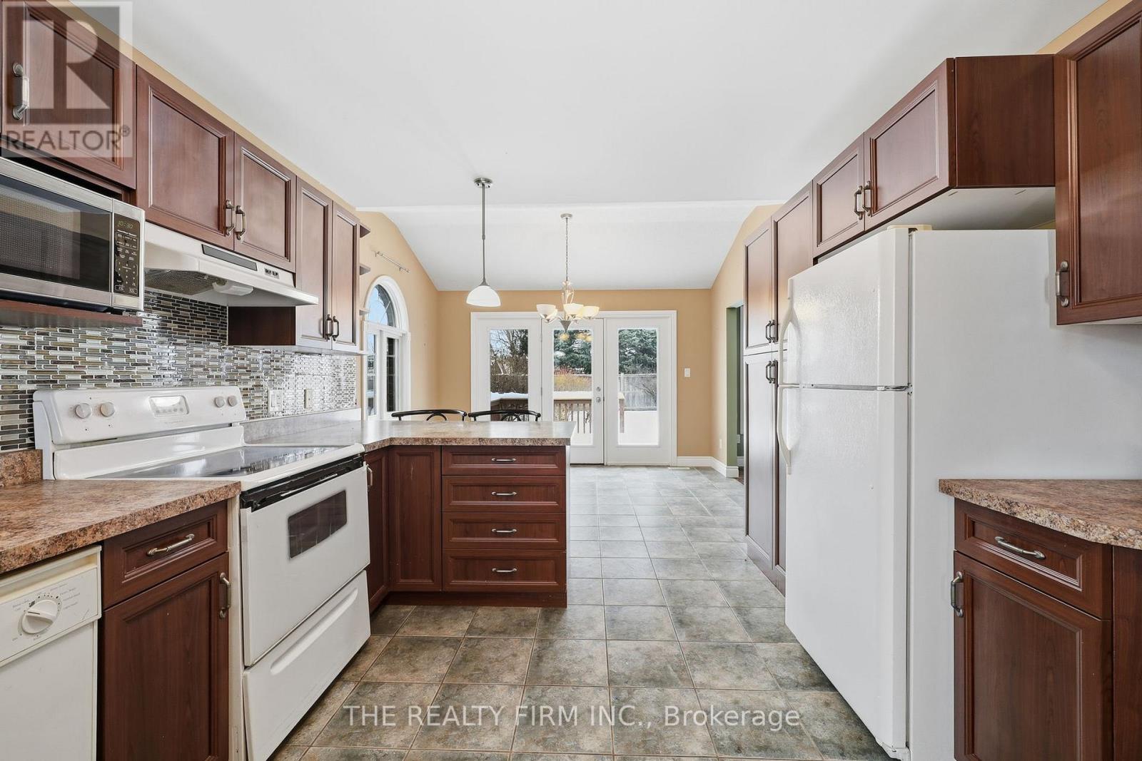 21 Kantor Court, St. Thomas, Ontario  N5R 0A1 - Photo 16 - X12638728