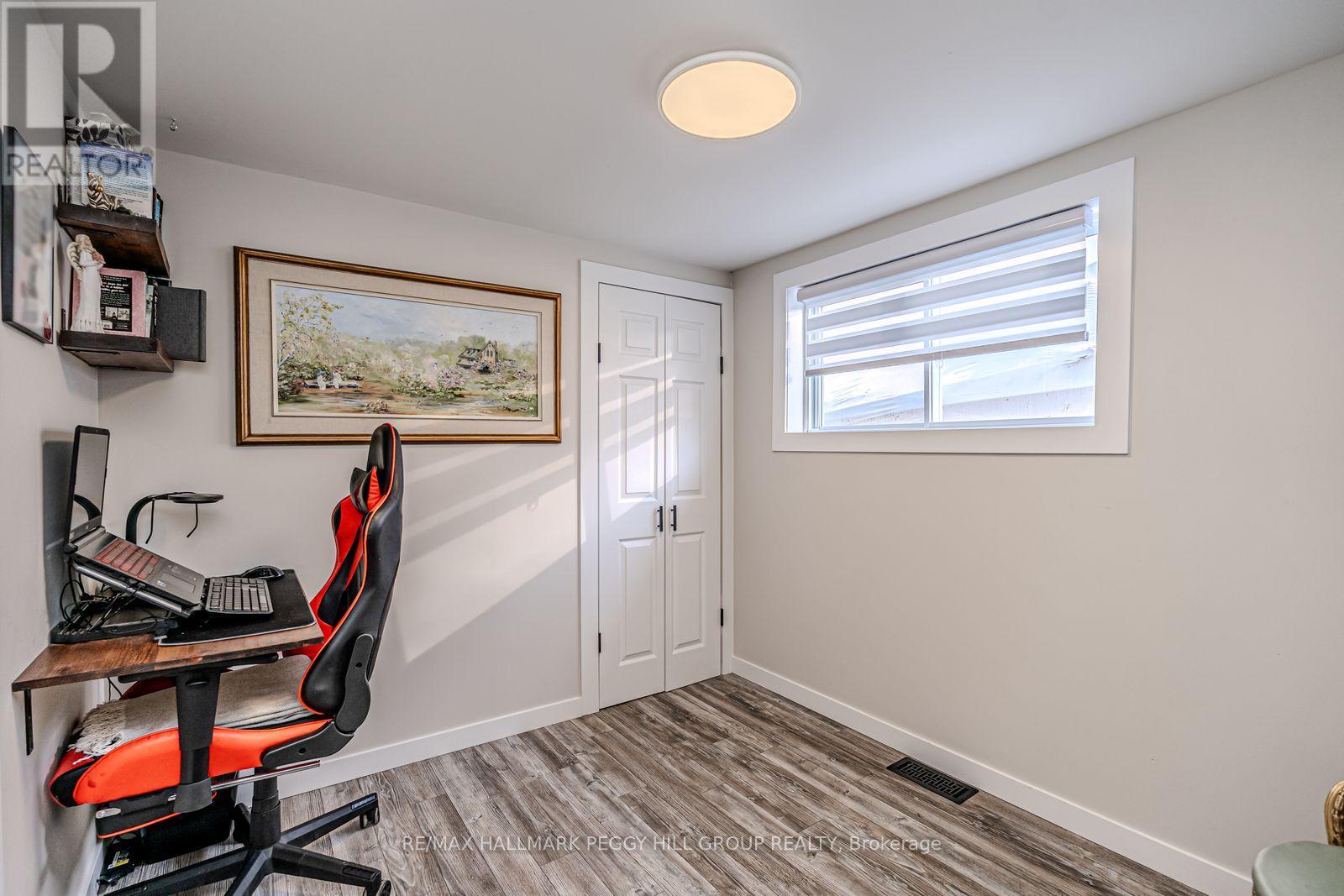 141 Poyntz Street, Penetanguishene, Ontario  L9M 1P5 - Photo 7 - S12483542