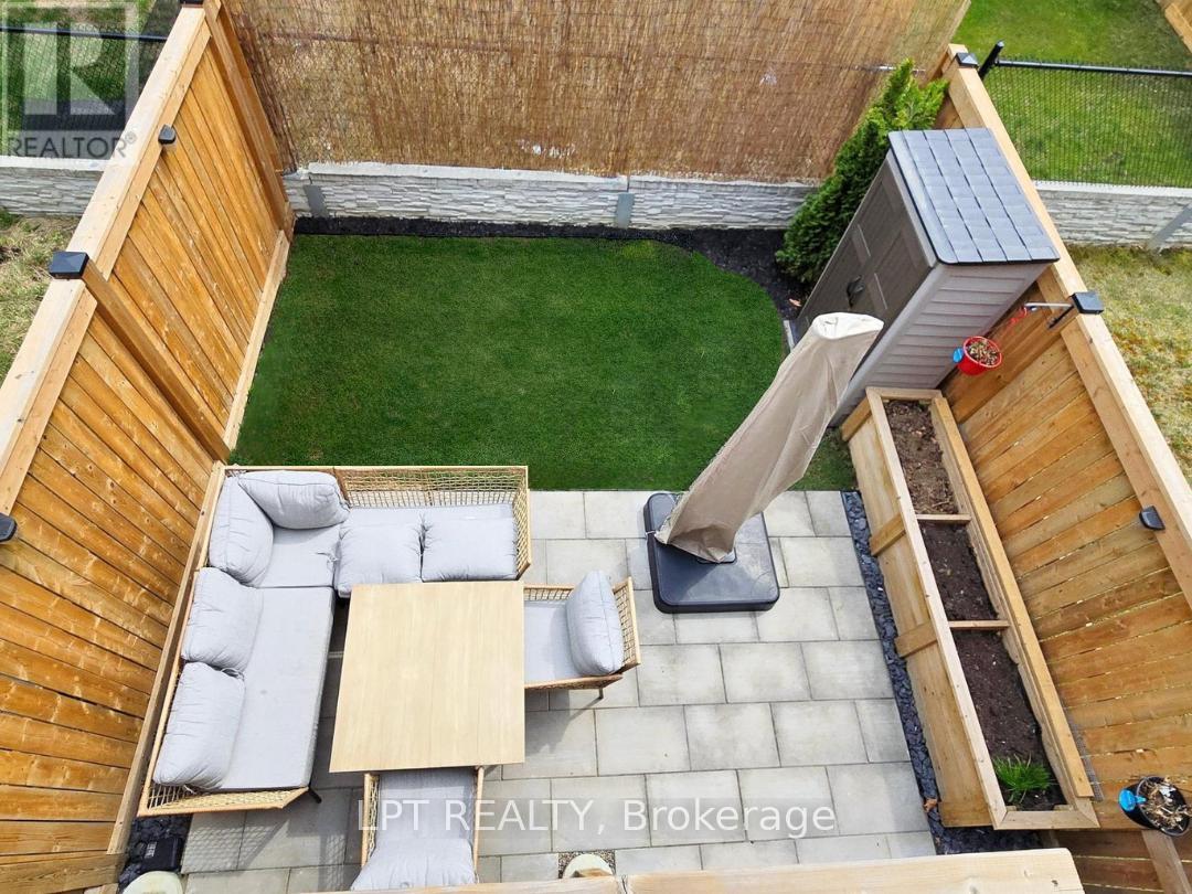 10 Snowberry Lane, Hamilton, Ontario  L8K 0A4 - Photo 37 - X12638572