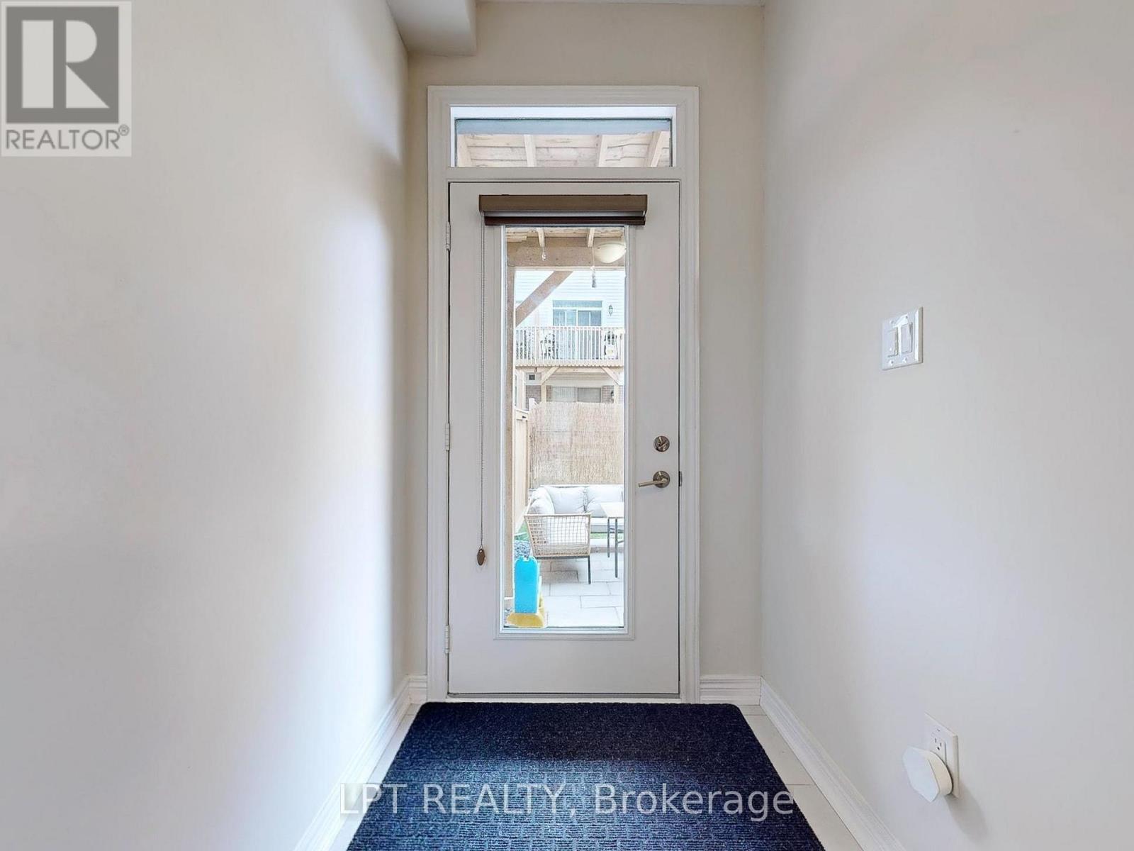 10 Snowberry Lane, Hamilton, Ontario  L8K 0A4 - Photo 6 - X12638572