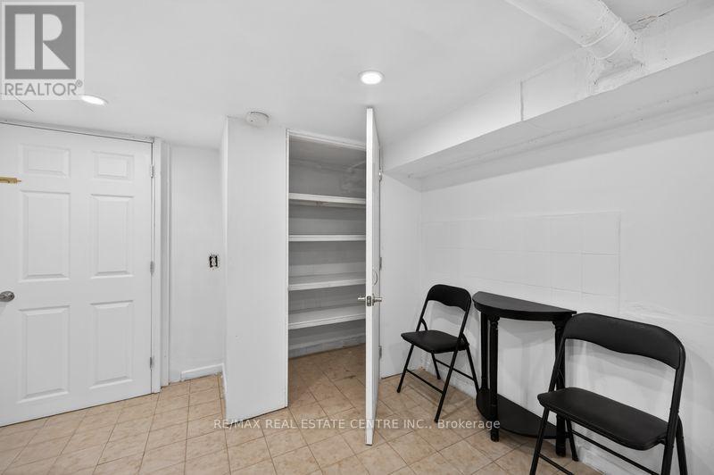 Lower Lvl - 44 Aldridge Street, Hamilton, Ontario  L9C 2T2 - Photo 8 - X12638590