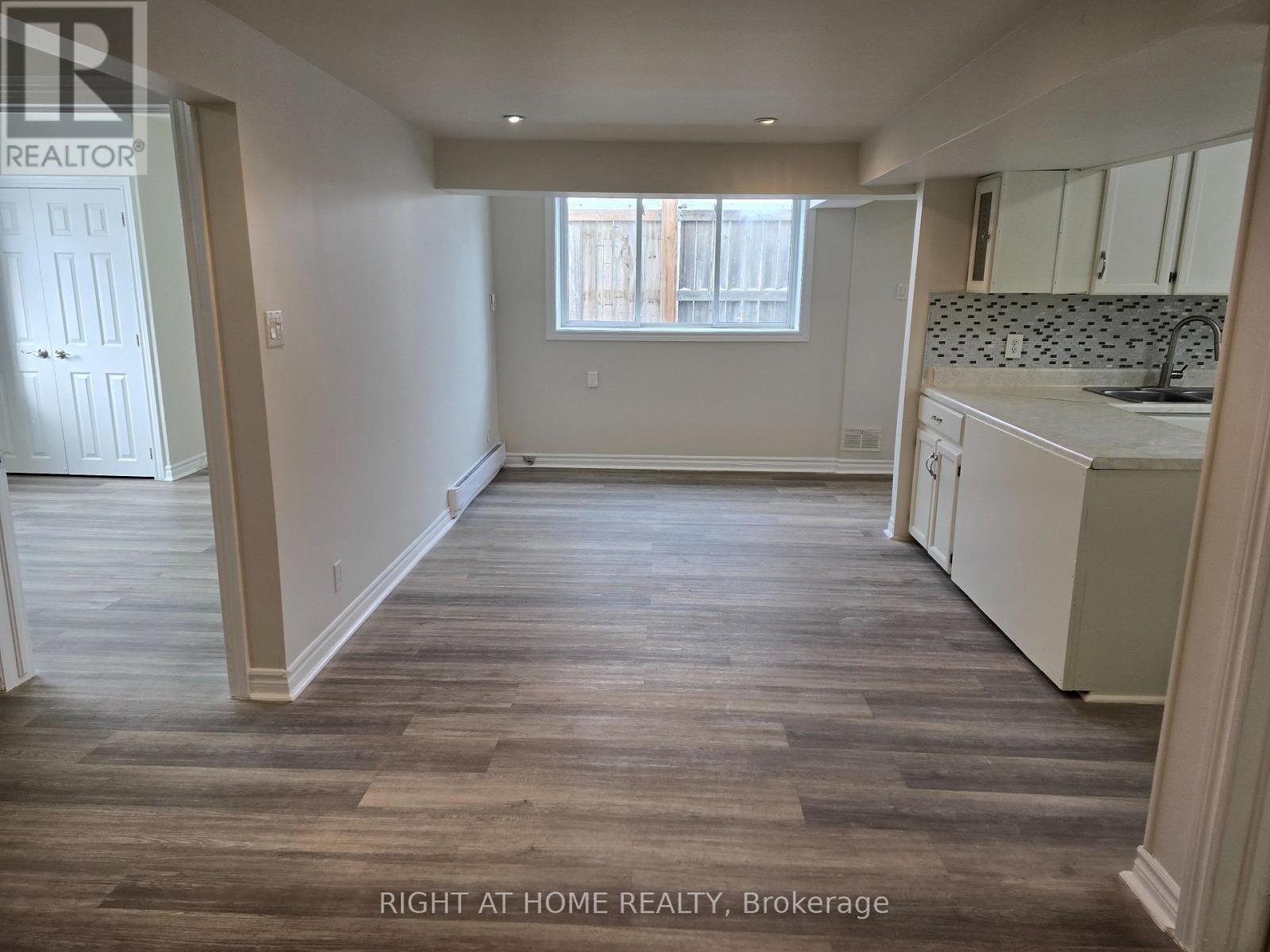 1347-1 - 1351 Marchand Street, Ottawa, Ontario  K1B 3N7 - Photo 4 - X12638660