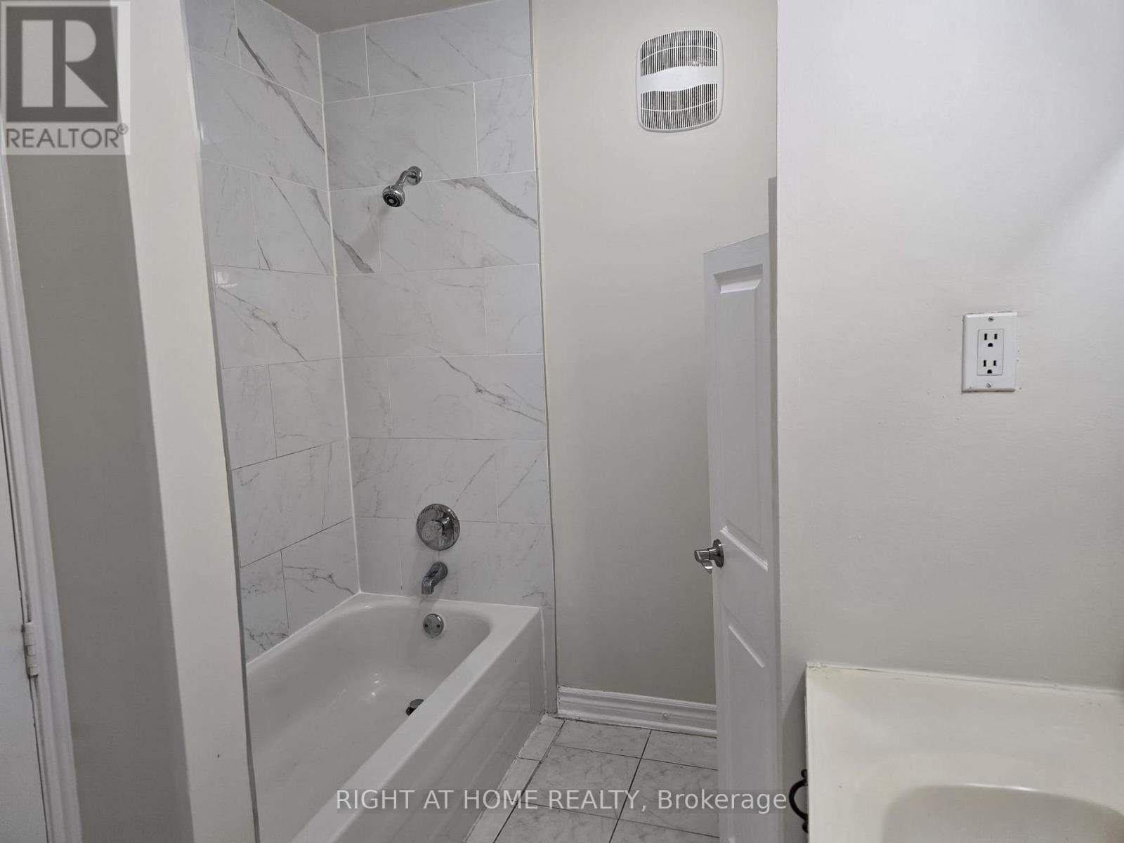 1347-1 - 1351 Marchand Street, Ottawa, Ontario  K1B 3N7 - Photo 7 - X12638660