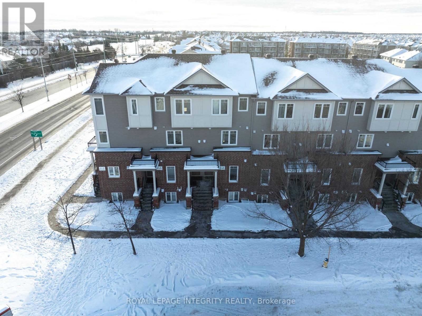 256 Espin Heights, Ottawa, Ontario K2J 0Y8 - Photo 2 - X12638682