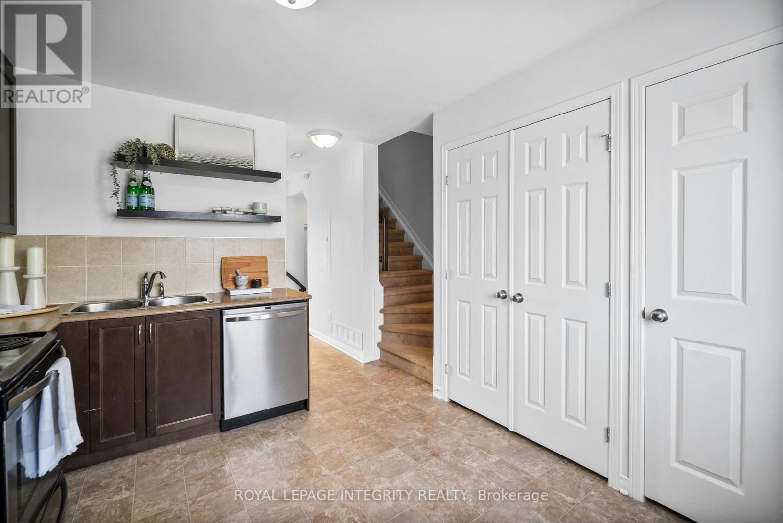 256 Espin Heights, Ottawa, Ontario K2J 0Y8 - Photo 9 - X12638682