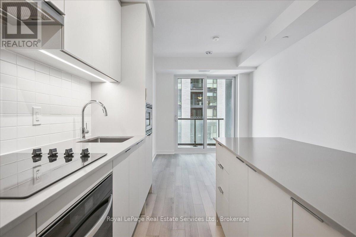 910b - 3071 Trafalgar Road, Oakville, Ontario  L6H 8C6 - Photo 14 - W12638632