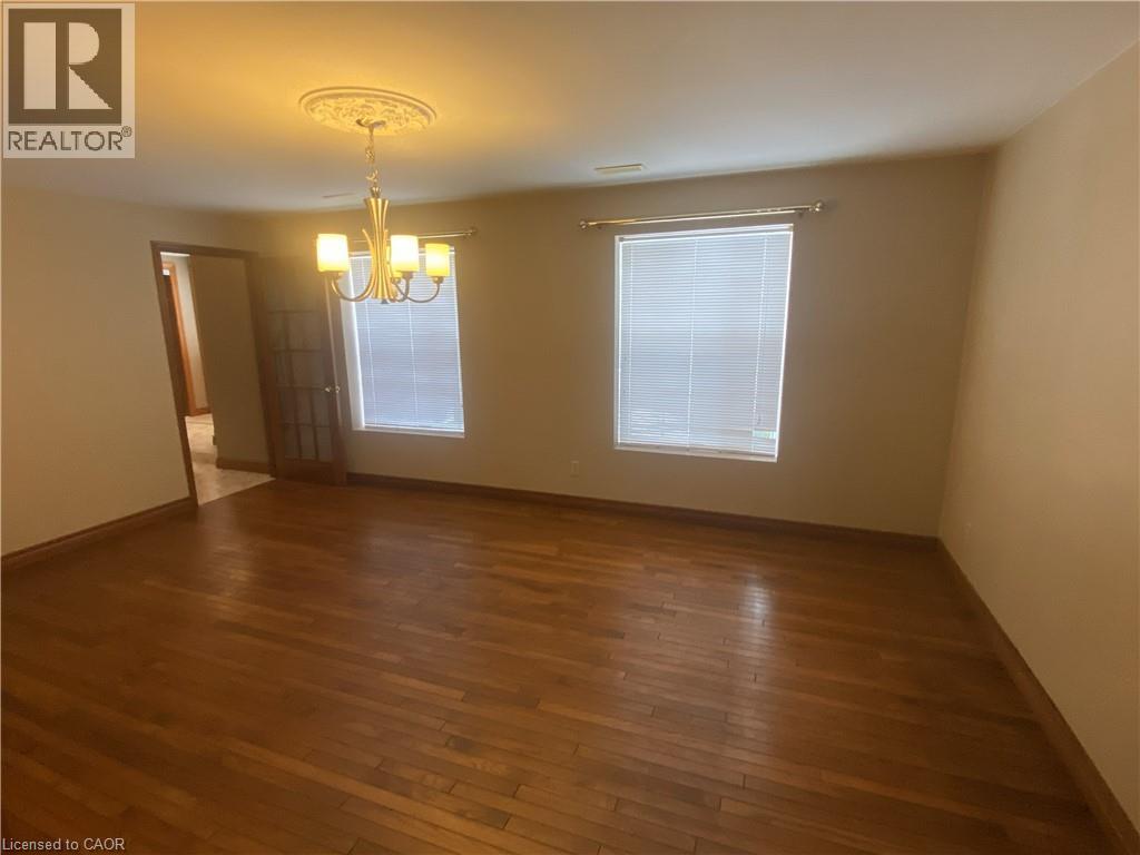 38 Eleventh Road E, Stoney Creek, Ontario L8J 3N5 - Photo 4 - 40794267