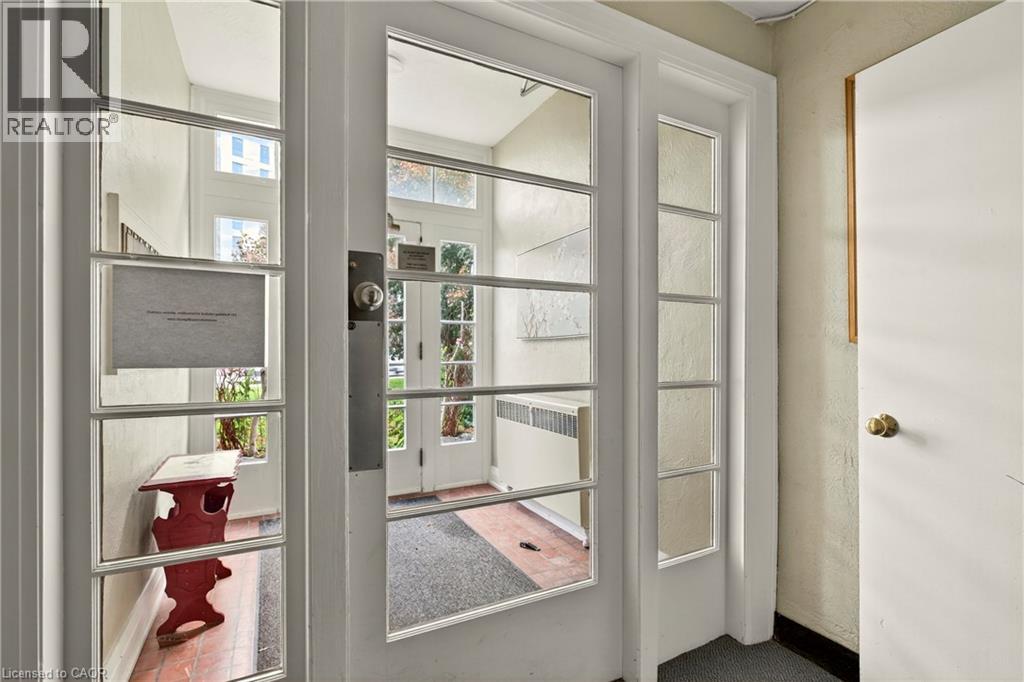 1253 Main Street W Unit# 3, Hamilton, Ontario  L8S 1C4 - Photo 6 - 40781678