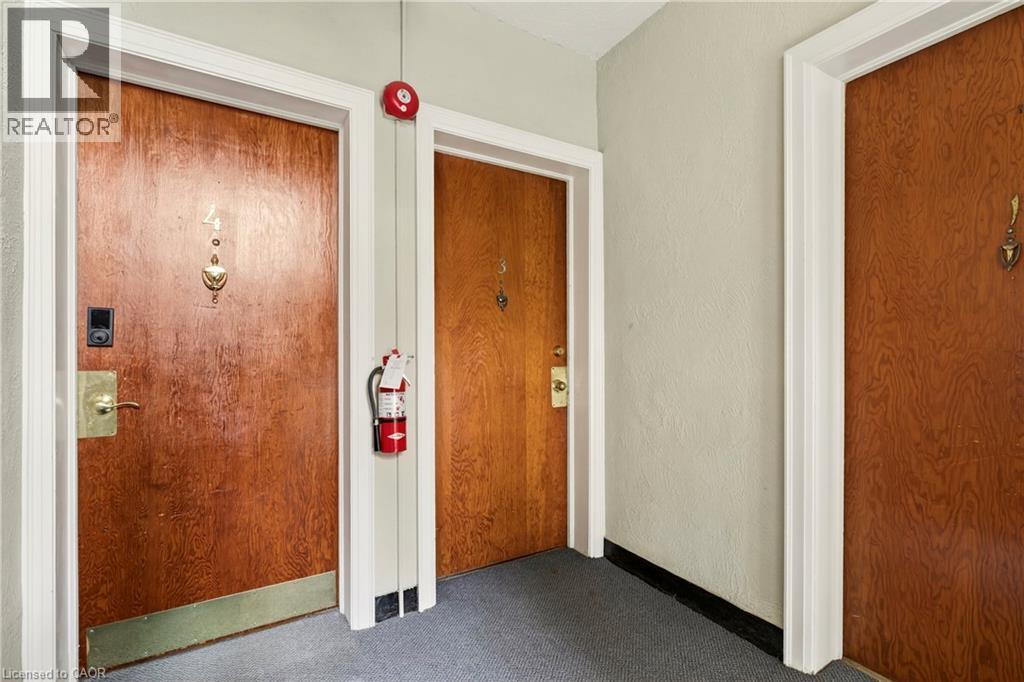 1253 Main Street W Unit# 3, Hamilton, Ontario  L8S 1C4 - Photo 8 - 40781678