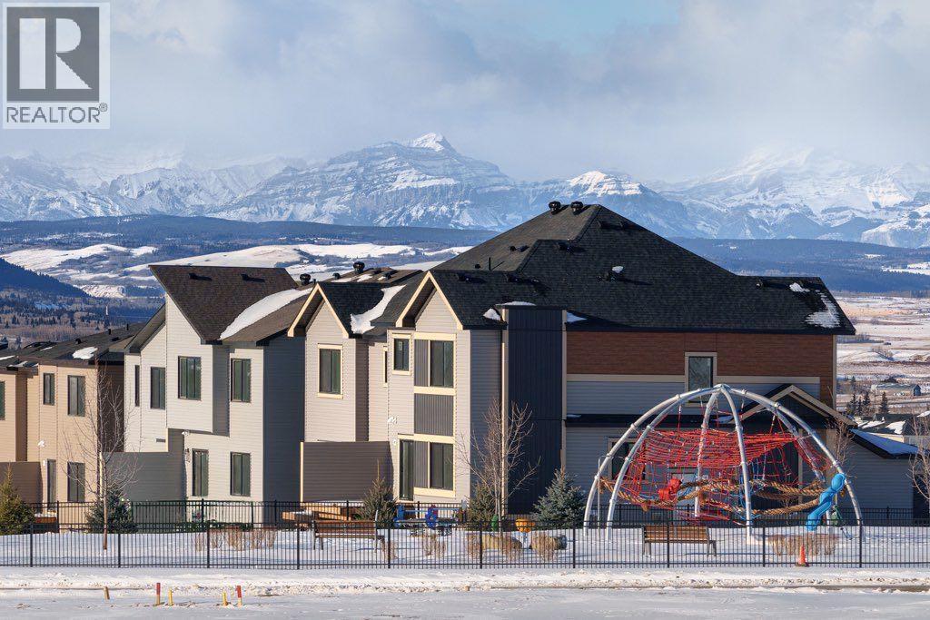 524 Heritage Boulevard, Cochrane, Alberta