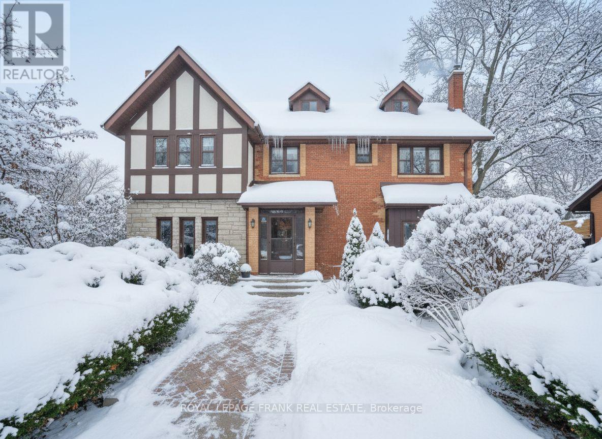 234 ANGELINE STREET N, Kawartha Lakes, Ontario