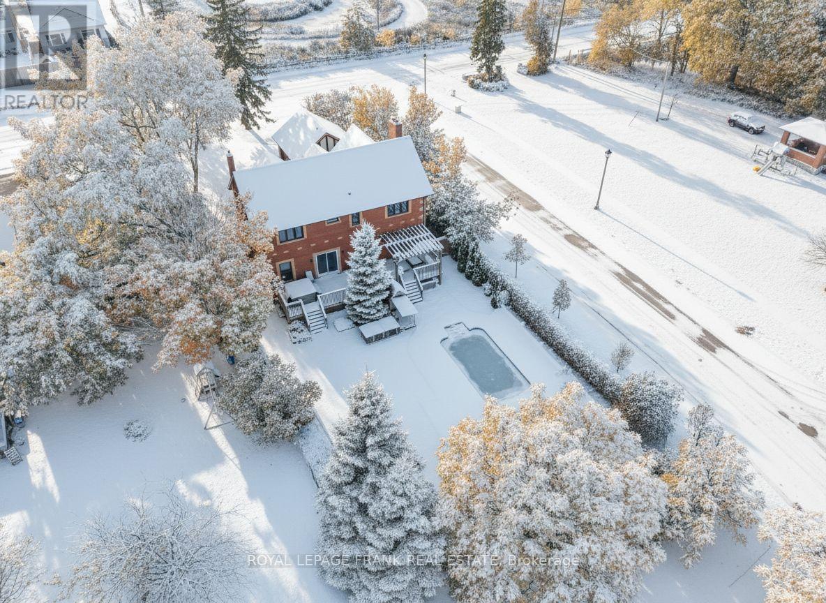 234 Angeline Street N, Kawartha Lakes (Lindsay), Ontario  K9V 5E9 - Photo 5 - X12468897