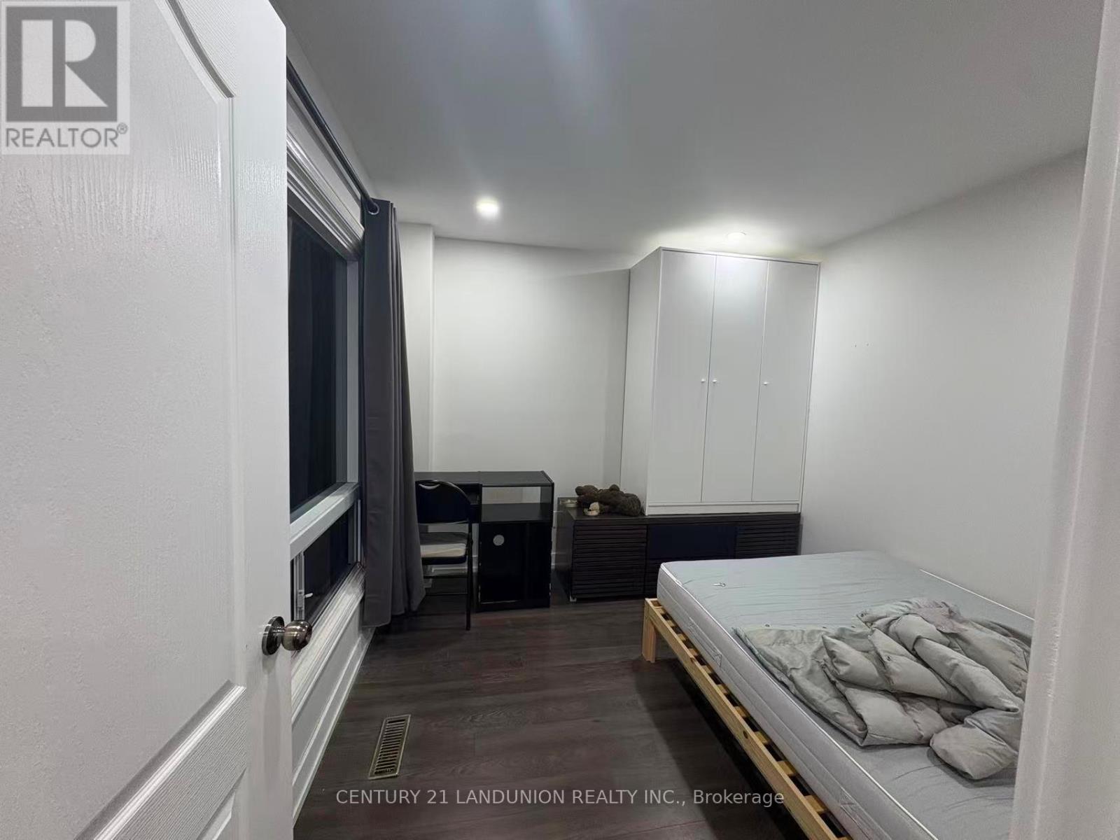 (Bedroom) - 11 Post Horn Grove, Toronto (Agincourt North), Ontario  M1S 3N3 - Photo 2 - E12638698