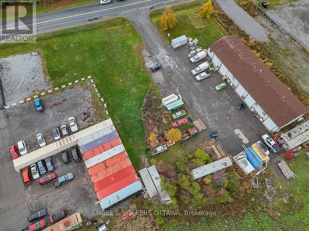 3827 Mcbean Street, Ottawa, Ontario  K0A 2Z0 - Photo 2 - X12483757