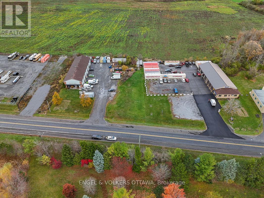 3827 Mcbean Street, Ottawa, Ontario  K0A 2Z0 - Photo 4 - X12483757