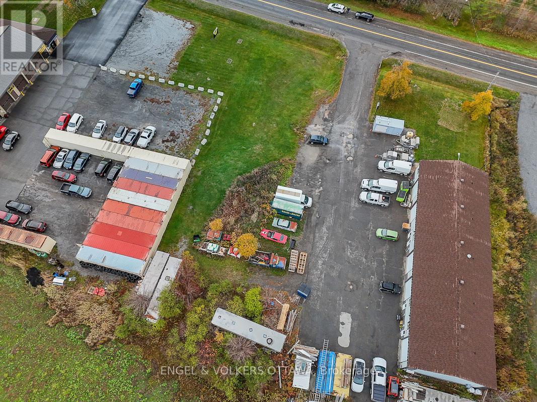 3827 Mcbean Street, Ottawa, Ontario  K0A 2Z0 - Photo 3 - X12483757