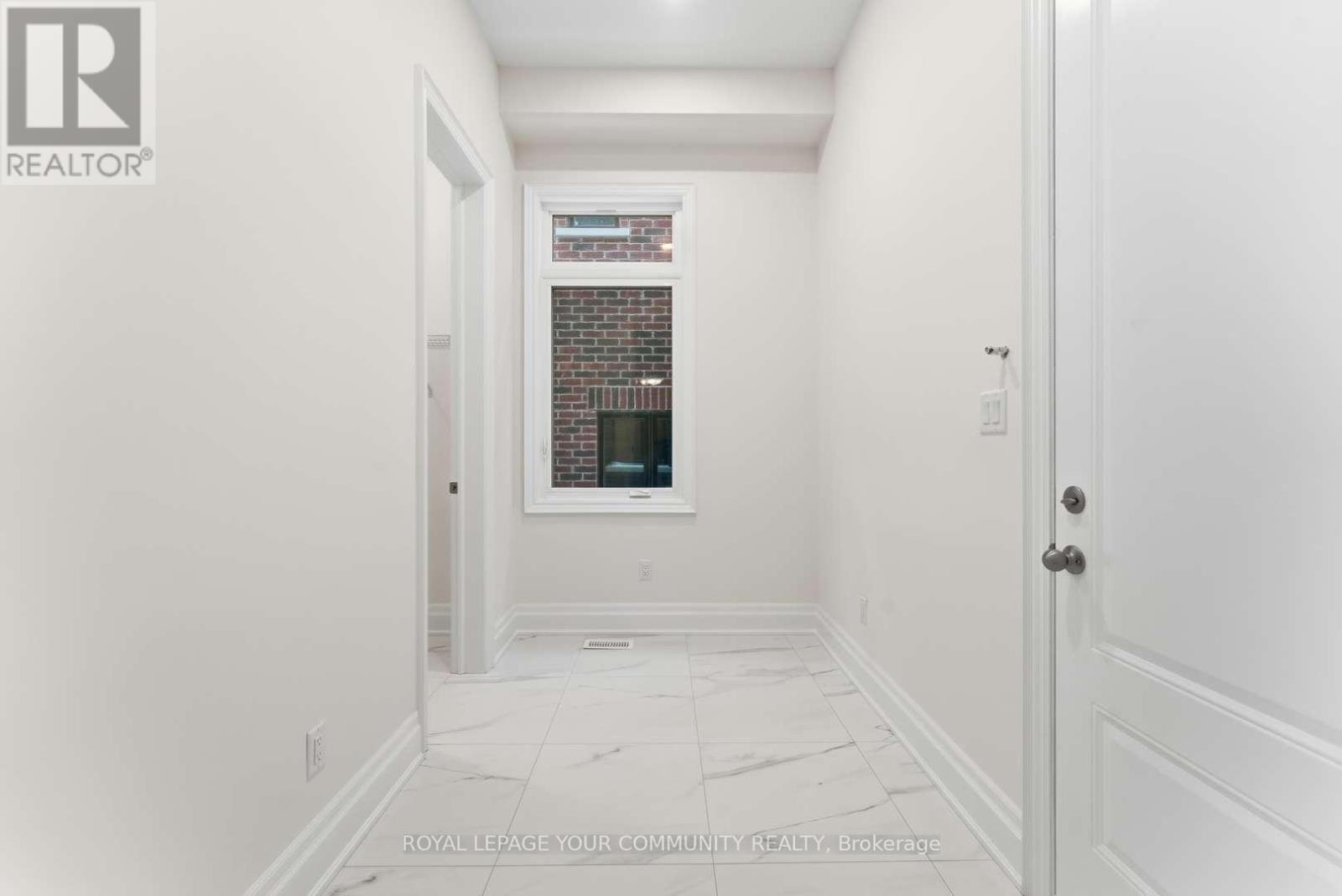 15 Saxby Farm Avenue, King (King City), Ontario  L7B 1K5 - Photo 22 - N12638608