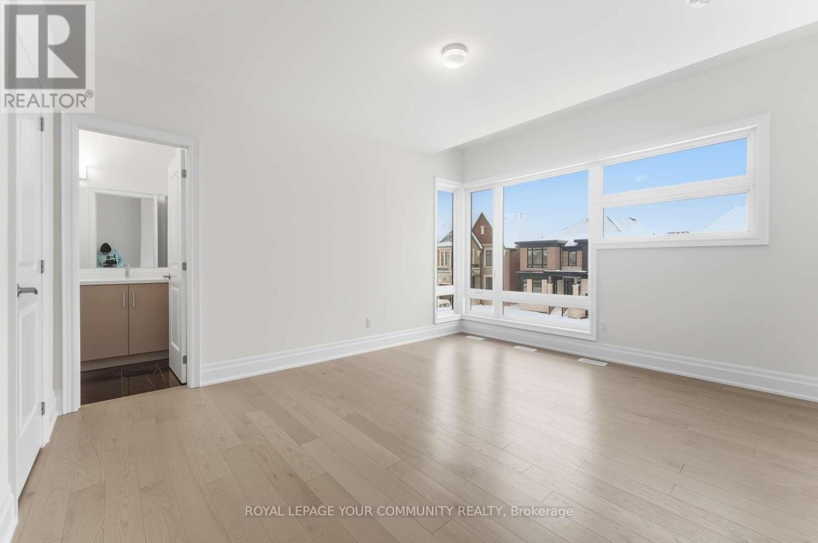 15 Saxby Farm Avenue, King (King City), Ontario  L7B 1K5 - Photo 27 - N12638608