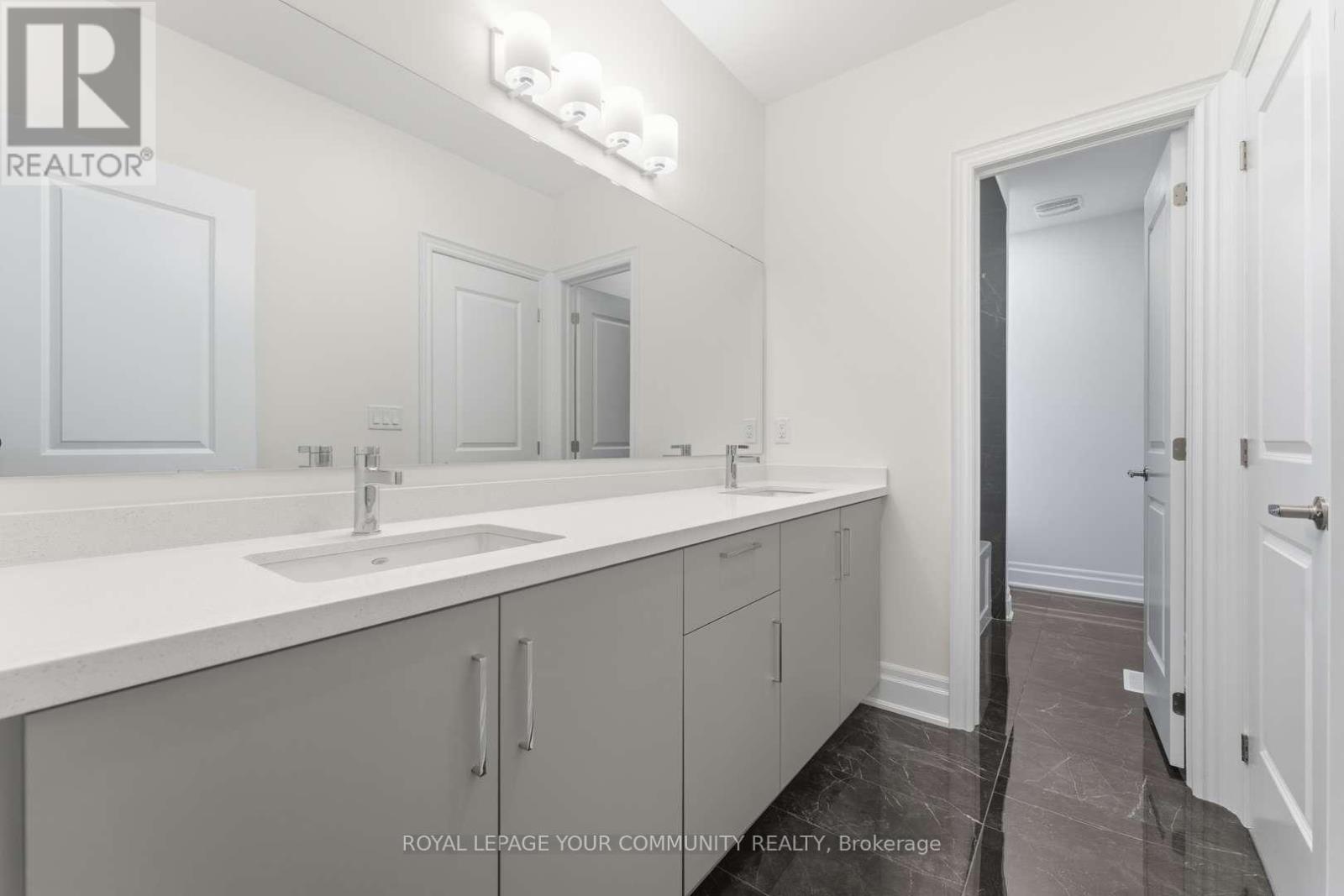 15 Saxby Farm Avenue, King (King City), Ontario  L7B 1K5 - Photo 28 - N12638608