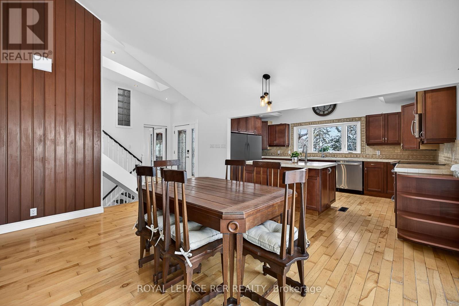 5555 Mount Albert Road, East Gwillimbury (Mt Albert), Ontario  L0G 1M0 - Photo 14 - N12638652