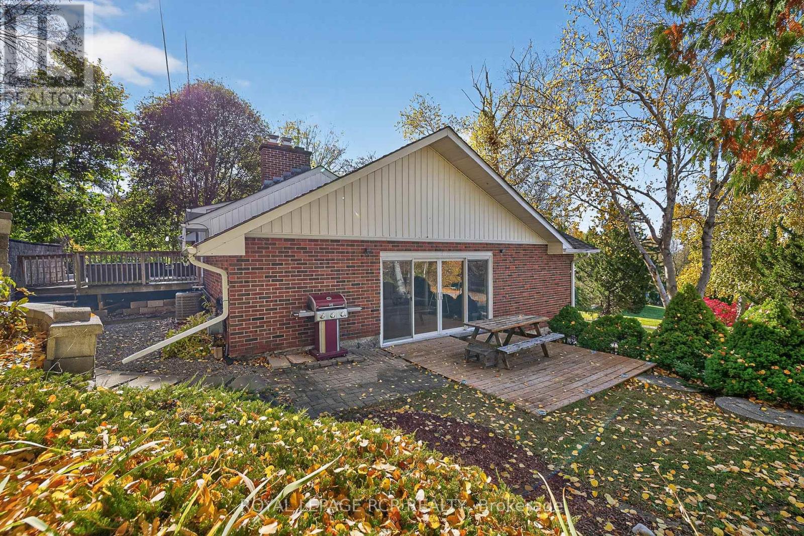 5555 Mount Albert Road, East Gwillimbury (Mt Albert), Ontario  L0G 1M0 - Photo 39 - N12638652