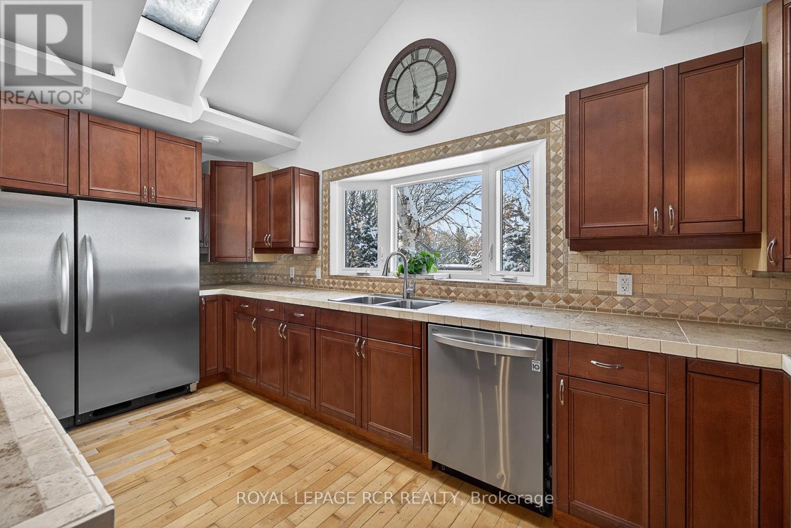 5555 Mount Albert Road, East Gwillimbury (Mt Albert), Ontario  L0G 1M0 - Photo 8 - N12638652