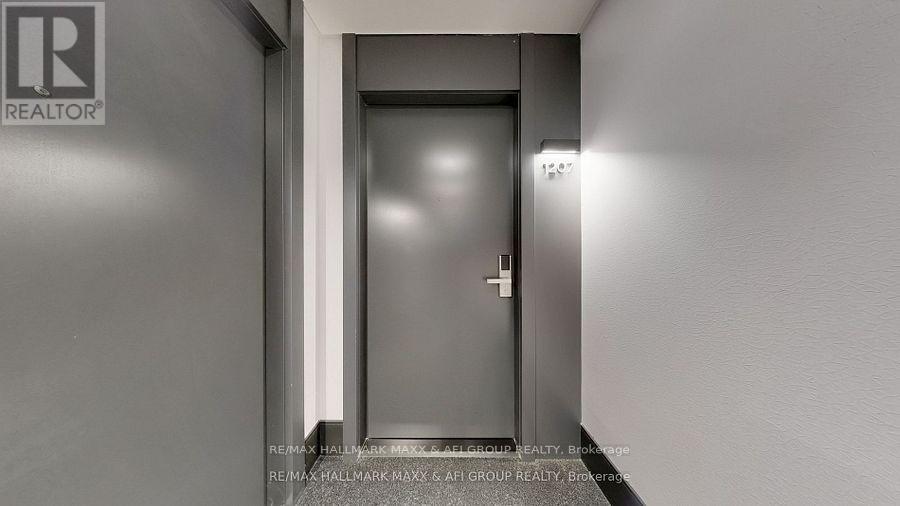 1207 - 12 Gandhi Lane, Markham (Commerce Valley), Ontario  L3T 0G8 - Photo 6 - N12638696