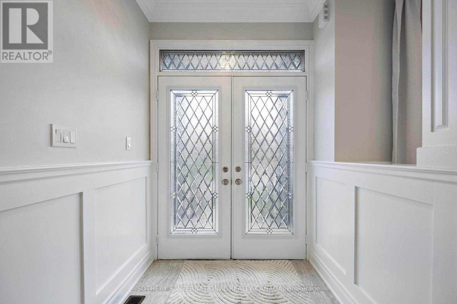 64 Weaver Terrace, New Tecumseth (Tottenham), Ontario  L0G 1W0 - Photo 2 - N12638746