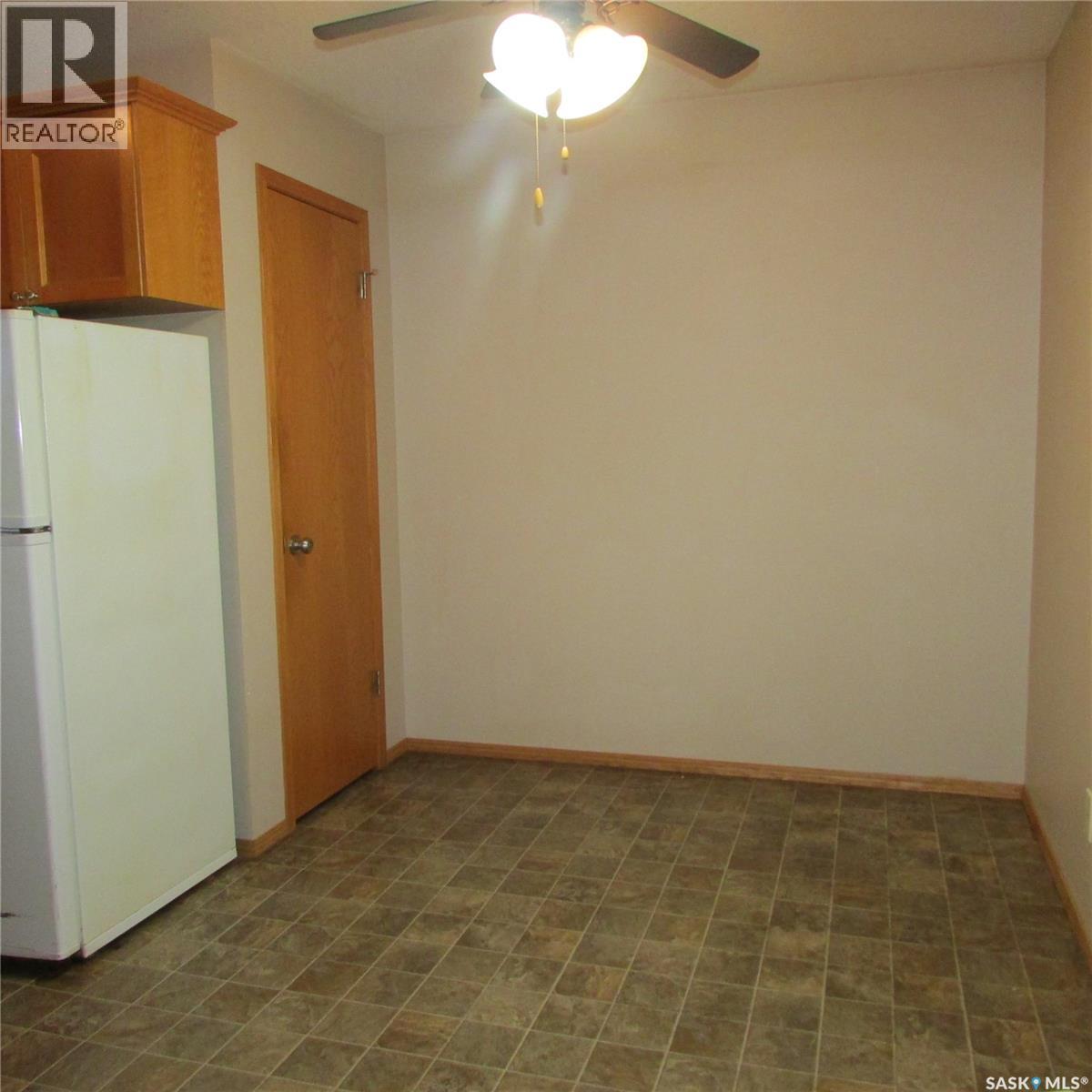 123 Bentley Drive, Regina, Saskatchewan  S4N 4S5 - Photo 11 - SK025735