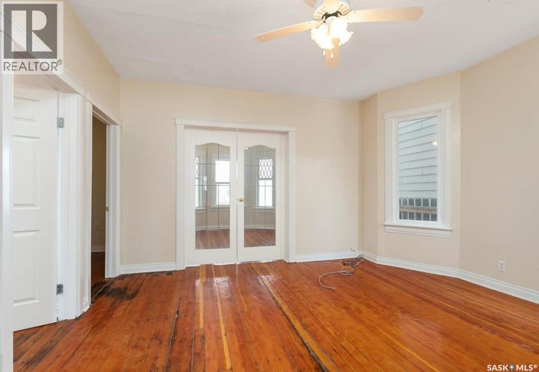 217 H Avenue S, Saskatoon, Saskatchewan  S7M 1W1 - Photo 4 - SK025734