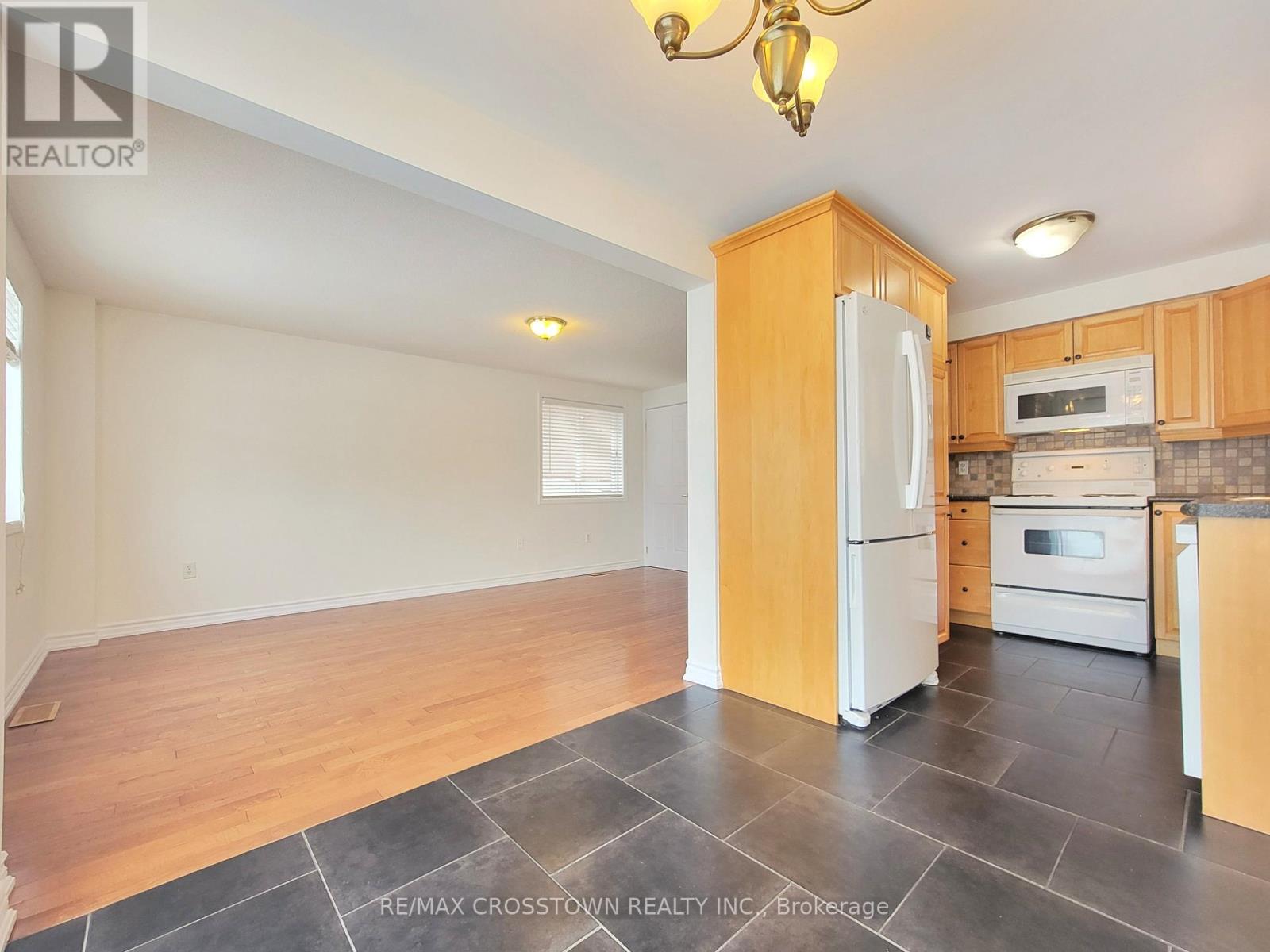 7 Addison Trail, Barrie (Georgian Drive), Ontario  L4M 7A7 - Photo 14 - S12638710