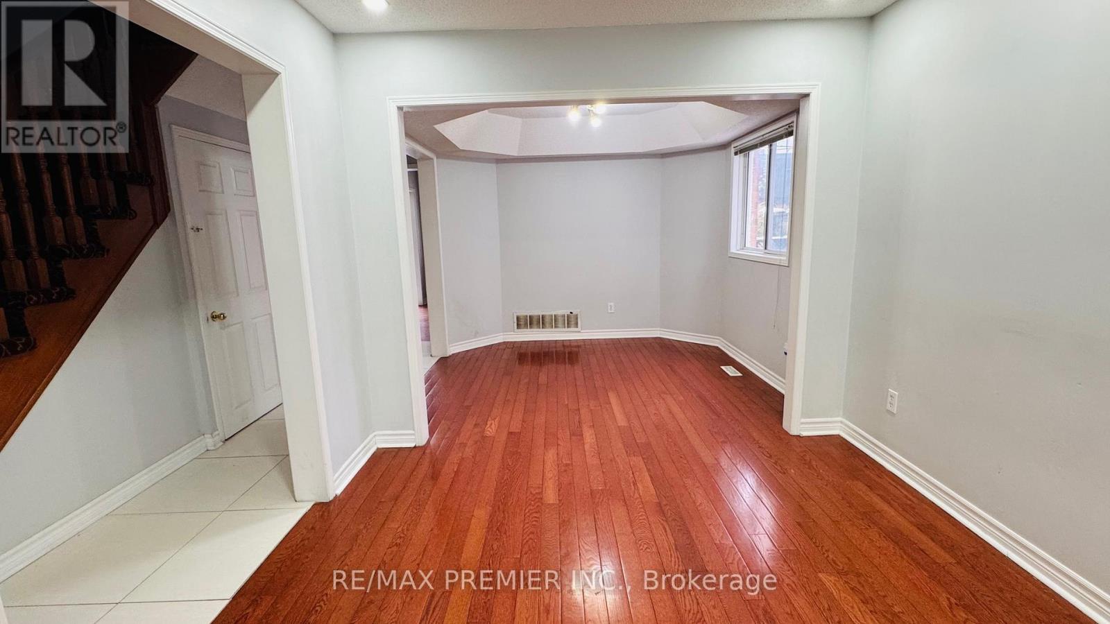 67 Sal Circle, Brampton, Ontario  L6R 1H6 - Photo 11 - W12610320