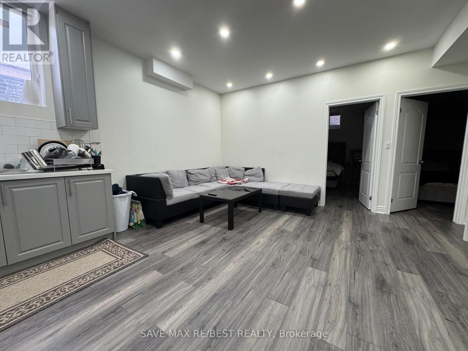 Bsmt - 118 Jura Crescent, Brampton, Ontario  L6P 0J4 - Photo 4 - W12638606