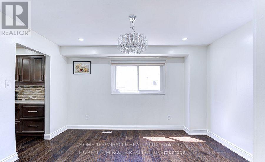 55 Castlehill Road, Brampton, Ontario  L6X 4C9 - Photo 10 - W12638610