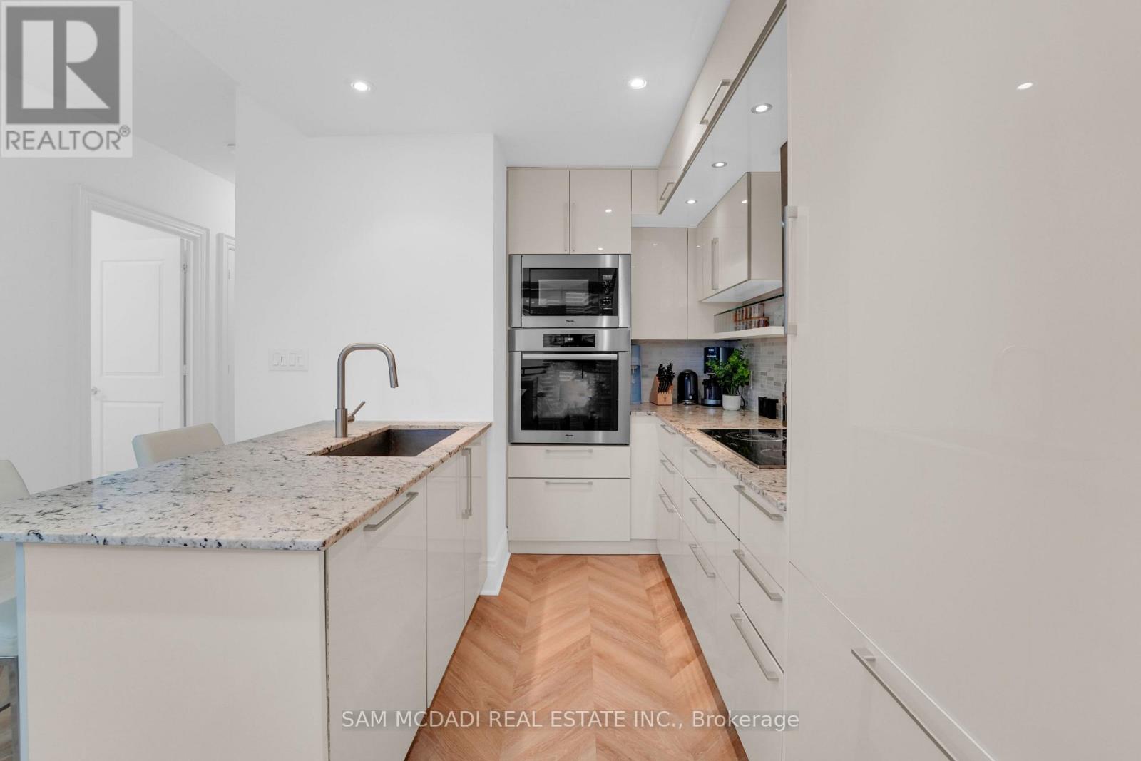 Ph1 - 16 Brookers Lane, Toronto, Ontario  M8V 0A5 - Photo 10 - W12638638