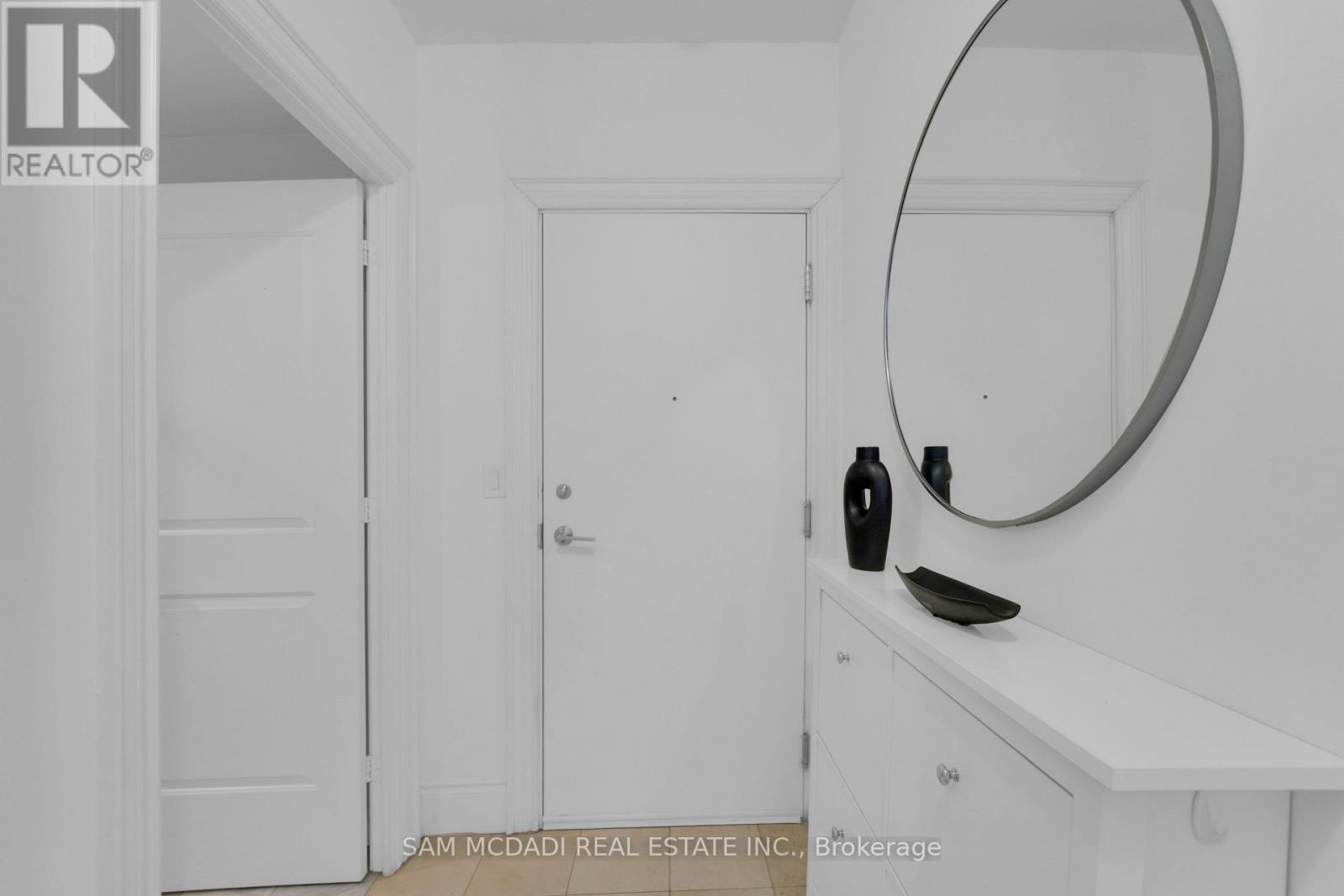 Ph1 - 16 Brookers Lane, Toronto, Ontario  M8V 0A5 - Photo 3 - W12638638