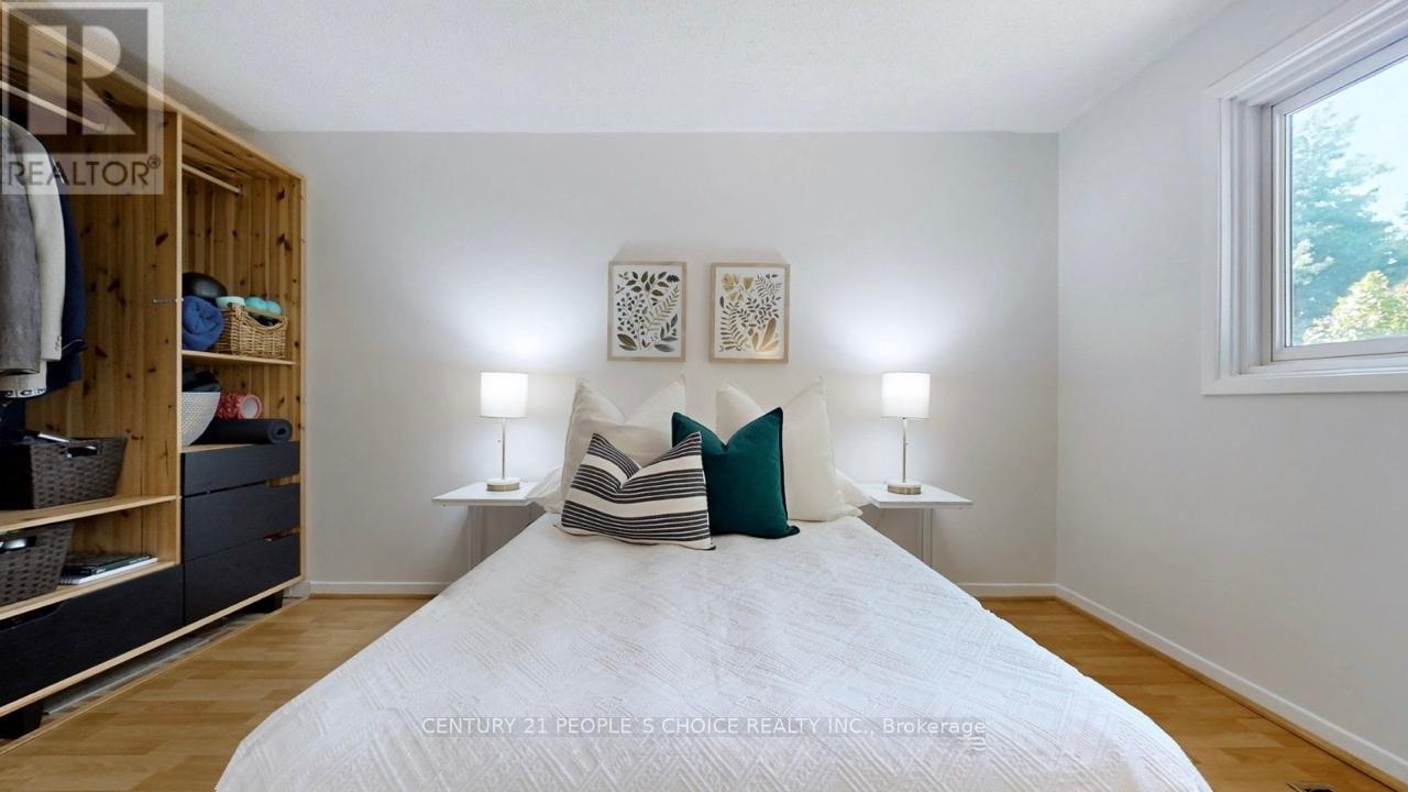 7275 Corrine Crescent, Mississauga, Ontario  L5N 5C3 - Photo 20 - W12638662