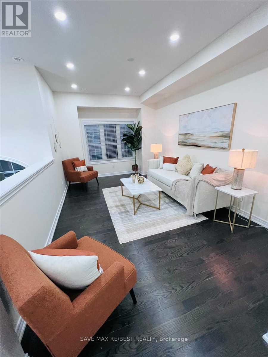 12 Aspen Hill Road, Brampton, Ontario  L6Y 6E3 - Photo 11 - W12638664