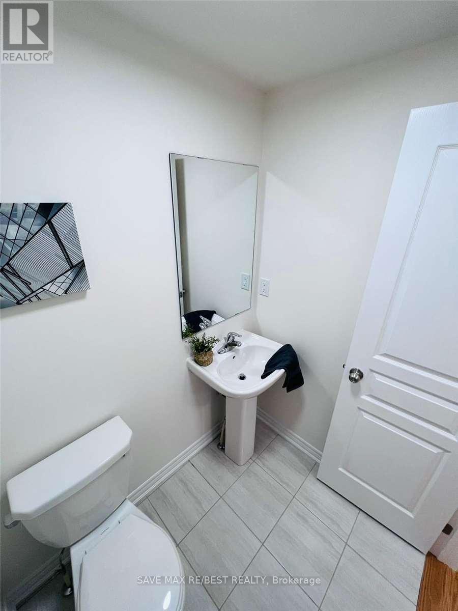 12 Aspen Hill Road, Brampton, Ontario  L6Y 6E3 - Photo 29 - W12638664