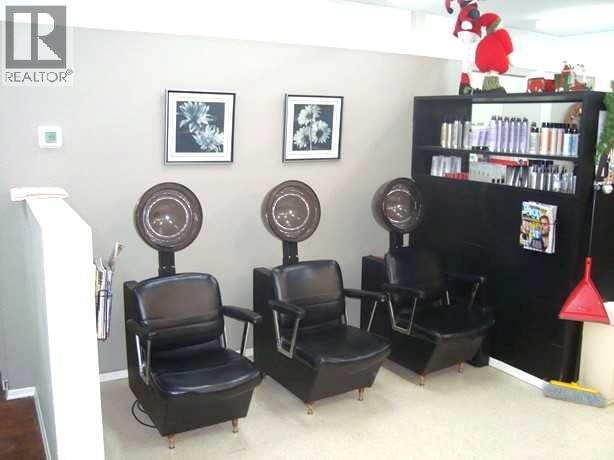 319 Main Street, Trochu, Alberta  T0M 2C0 - Photo 11 - A2275446