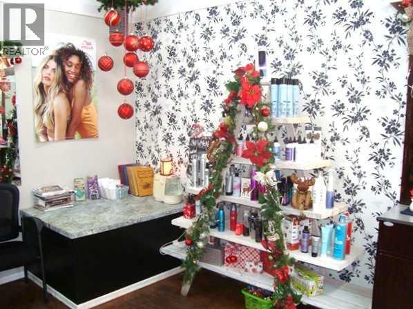 319 Main Street, Trochu, Alberta  T0M 2C0 - Photo 3 - A2275446