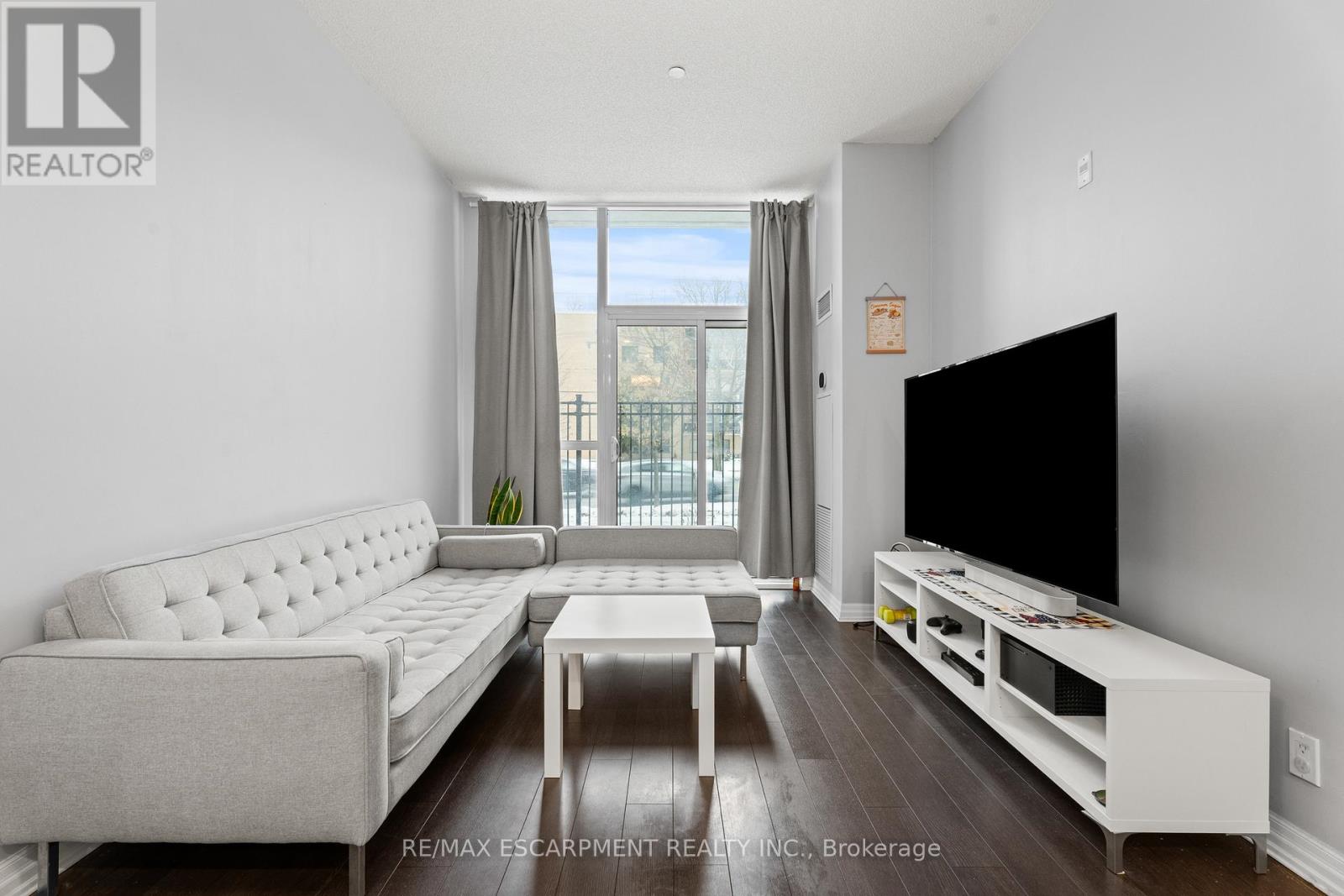 104 - 80 Esther Lorrie Drive, Toronto, Ontario  M8W 0C6 - Photo 10 - W12638684