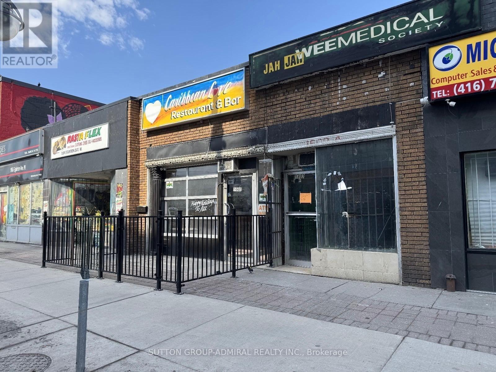 1602 Eglinton Avenue W, Toronto, Ontario M6E 2G5 - Photo 2 - W12638692