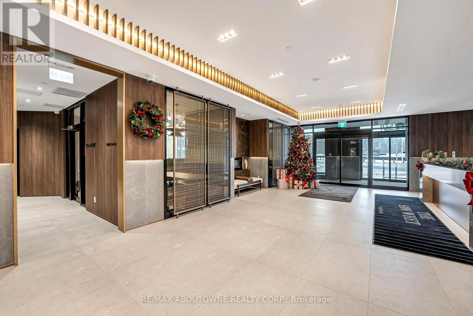 623 - 2501 Saw Whet Boulevard, Oakville, Ontario  L6M 5N2 - Photo 3 - W12638700