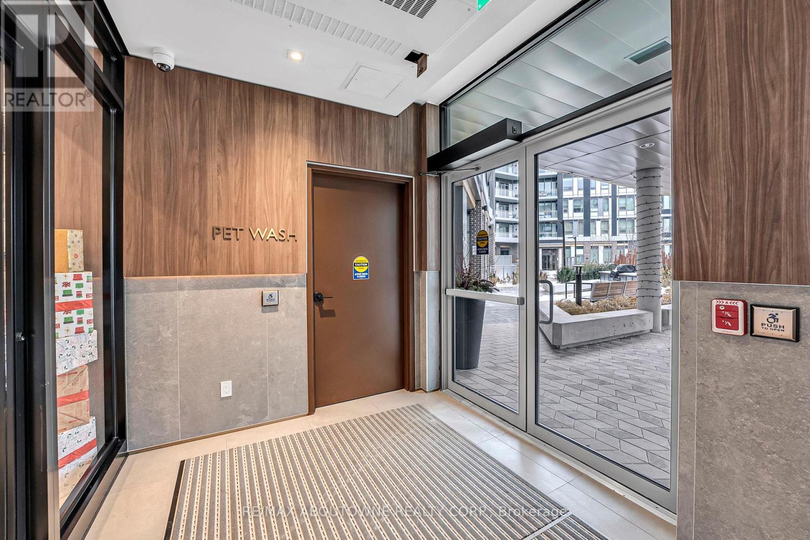 623 - 2501 Saw Whet Boulevard, Oakville, Ontario  L6M 5N2 - Photo 4 - W12638700