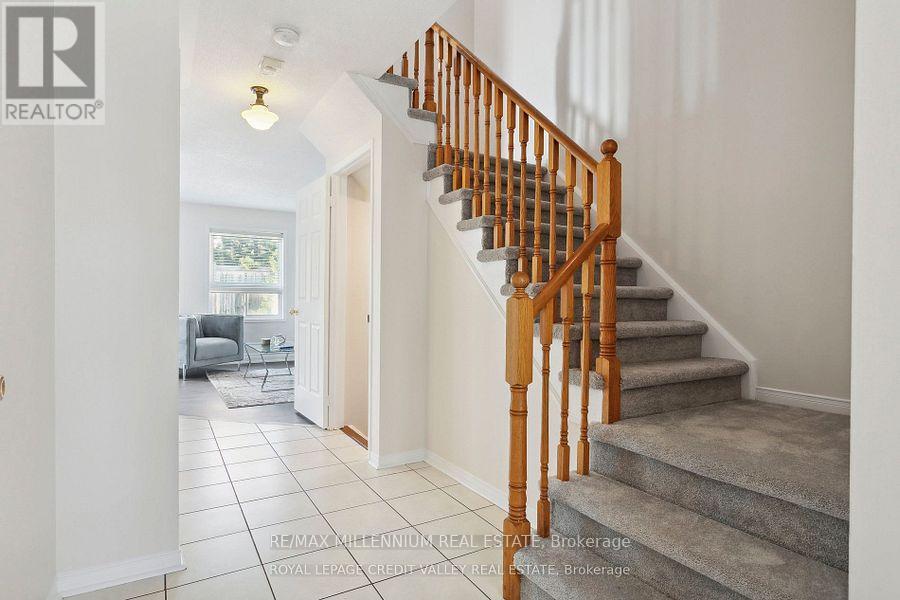 95 Woodhaven Drive, Brampton, Ontario  L7A 1Y8 - Photo 13 - W12638708