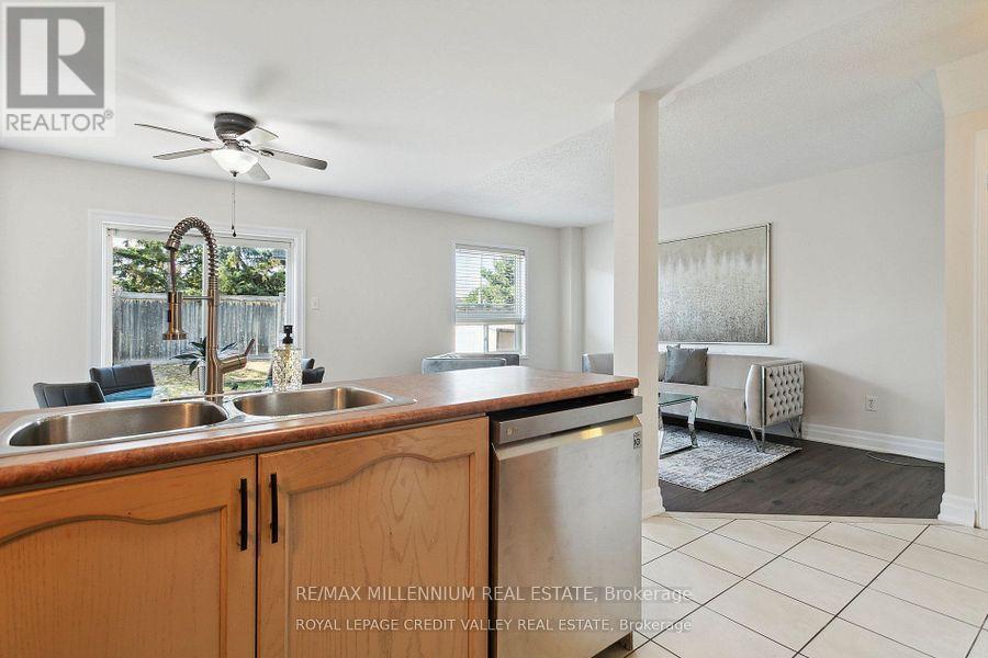 95 Woodhaven Drive, Brampton, Ontario  L7A 1Y8 - Photo 24 - W12638708