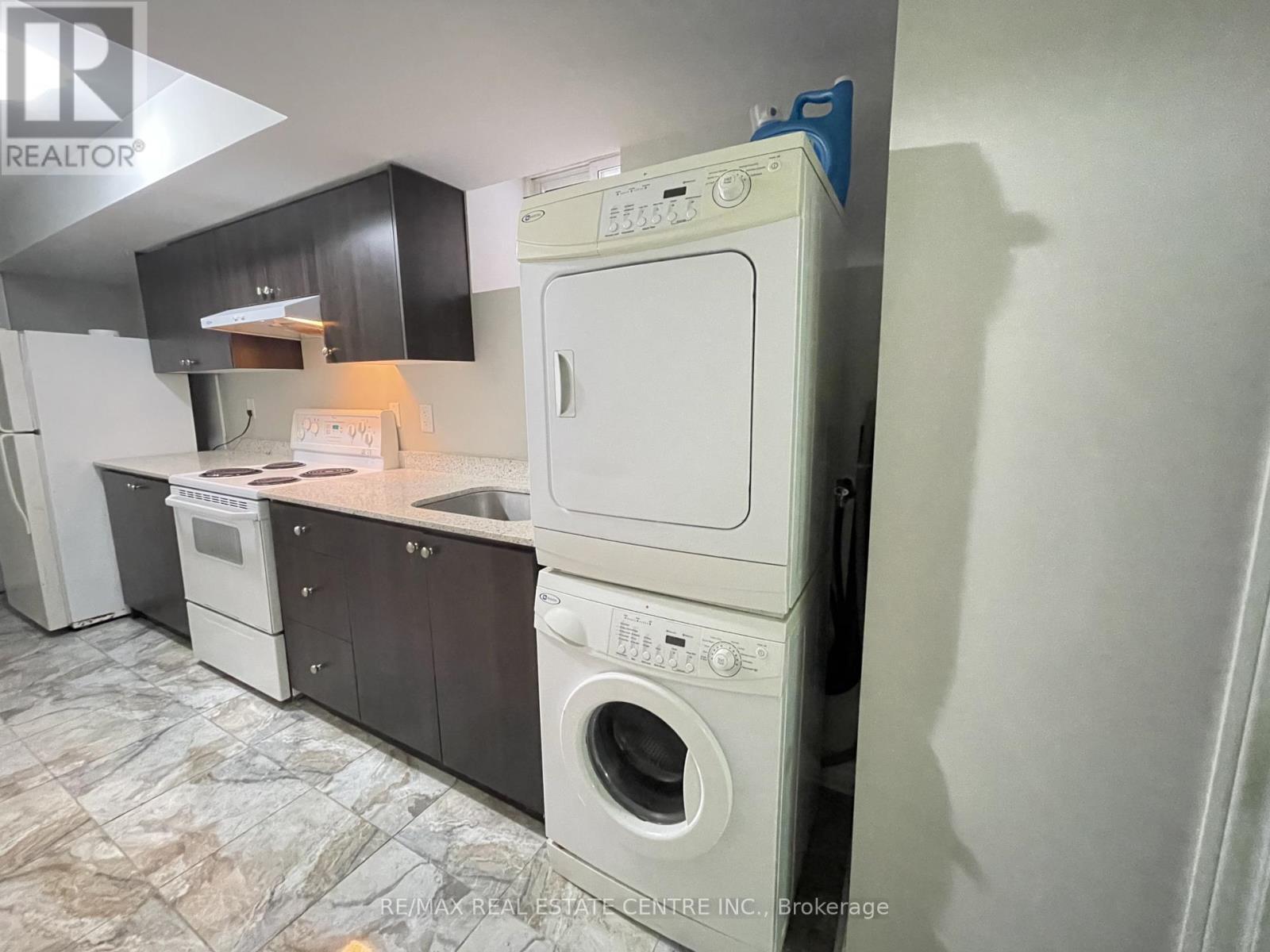 Basement - 7372 Saint Barbara Boulevard, Mississauga, Ontario  L5W 0C3 - Photo 12 - W12638720