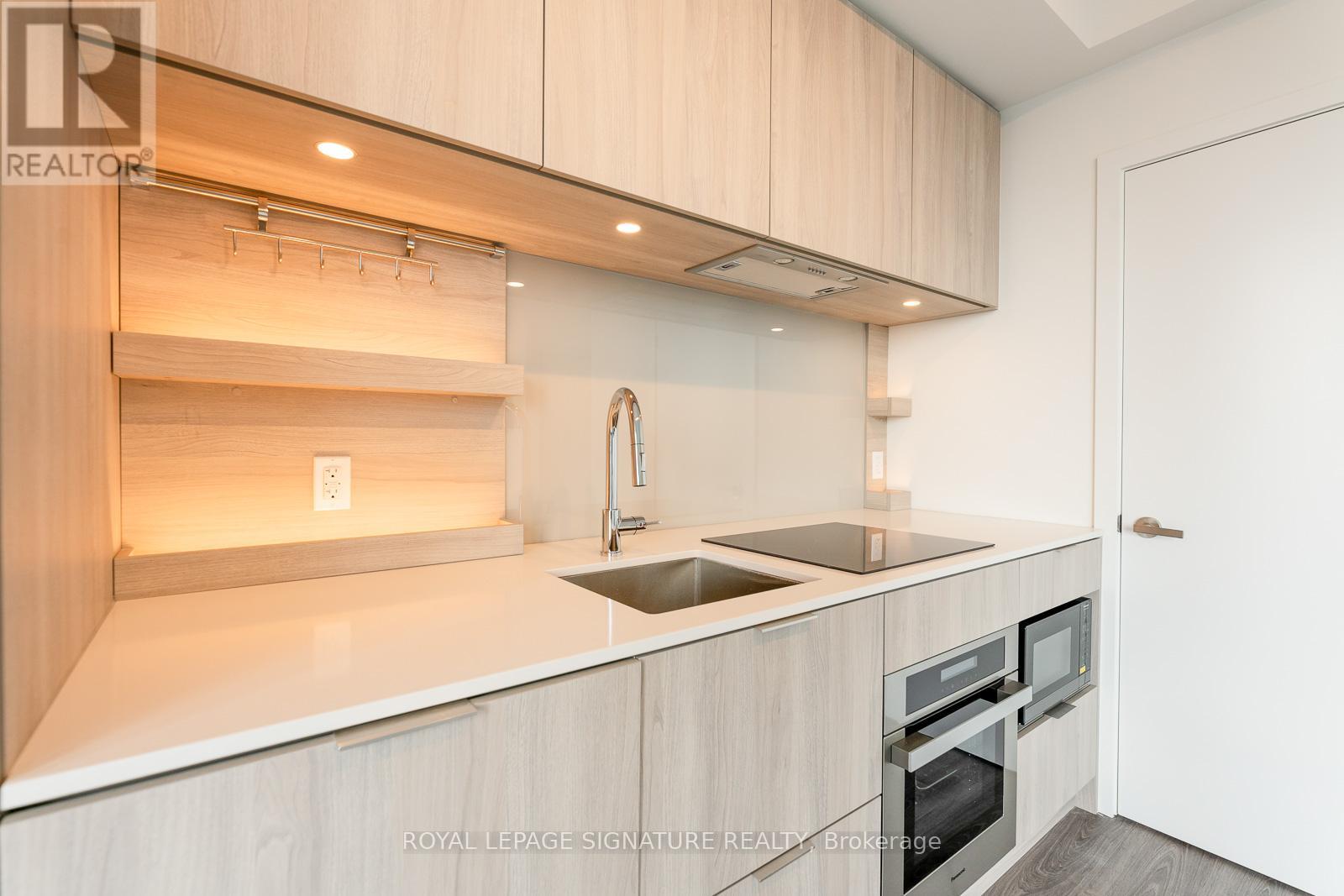 1309 - 28 Ann Street, Mississauga, Ontario  L5G 0E1 - Photo 6 - W12638740